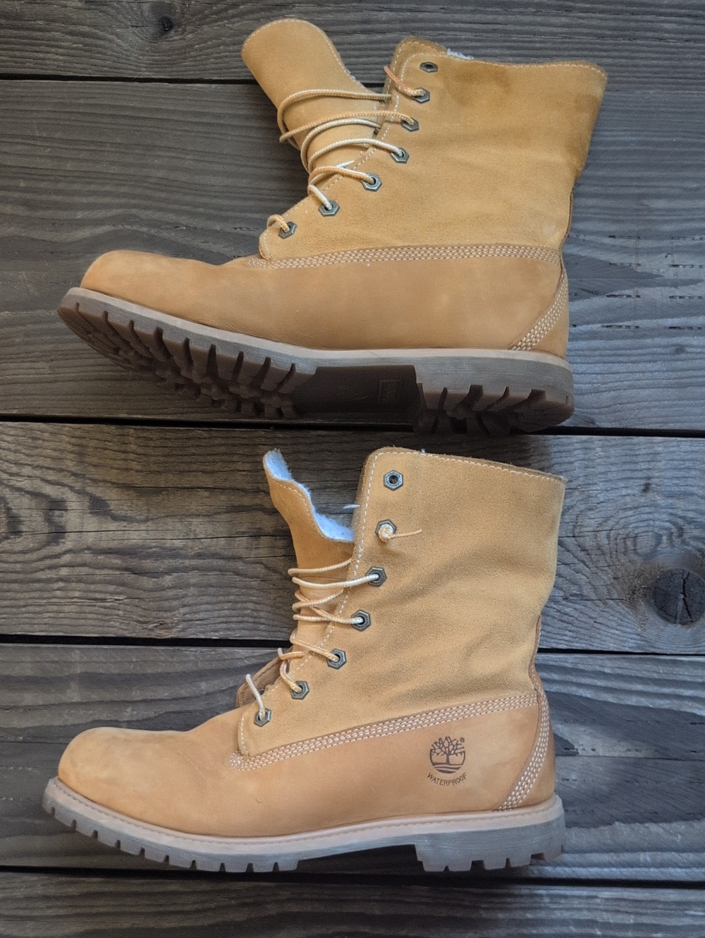 Waterproof Men's Tan Lace-Up Boots 9